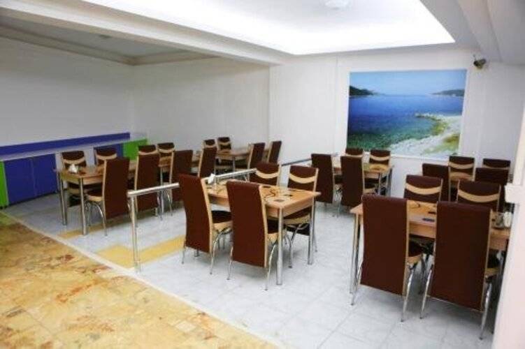 Ugur Hotel