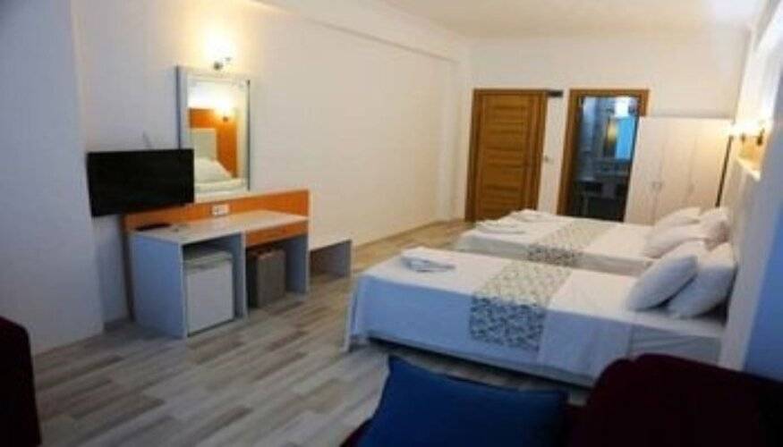 Ugur Hotel