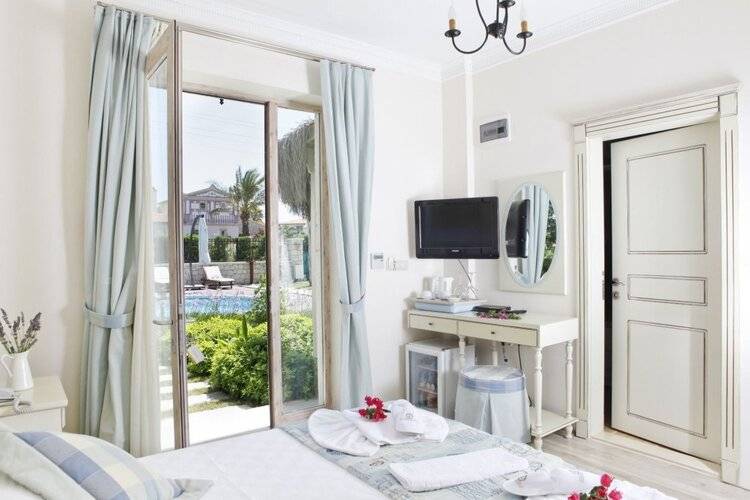 Alacati Marina Palace Otel