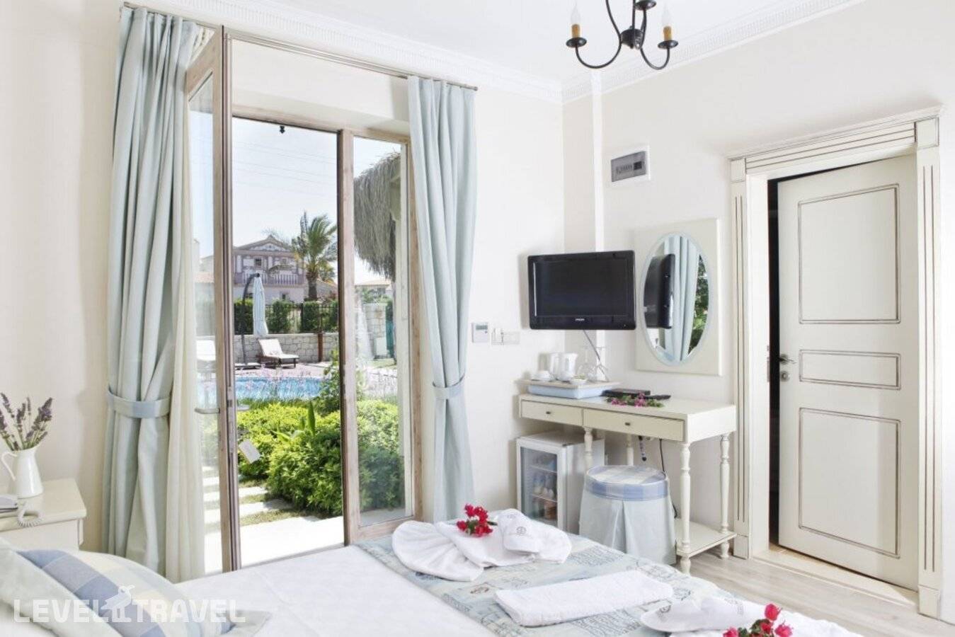 фотографии отеля Alacati Marina Palace Otel в Турция(Чешме) - фото №4