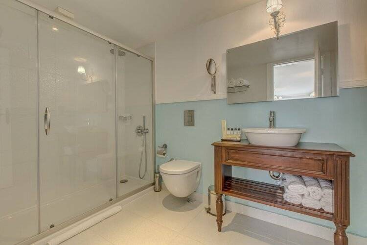 Erendira Hotel - Special Class