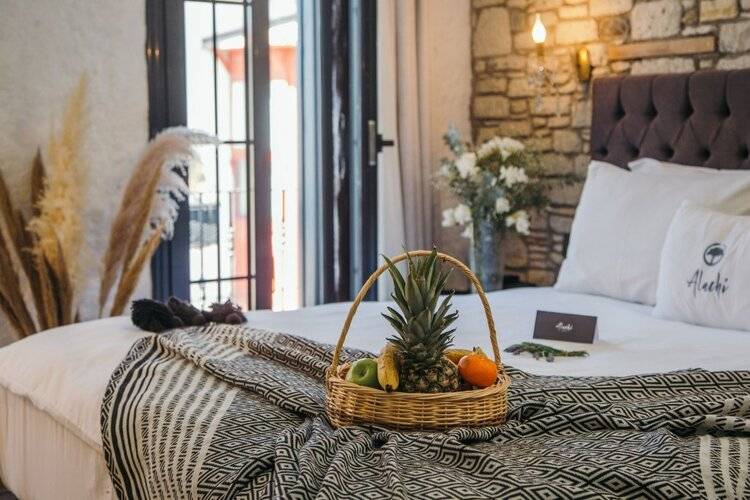 Alachi Hotel