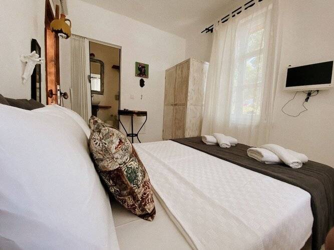 Hotel B House
