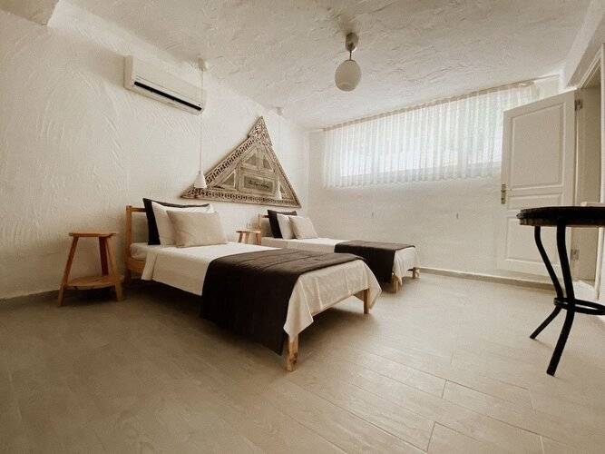 Hotel B House