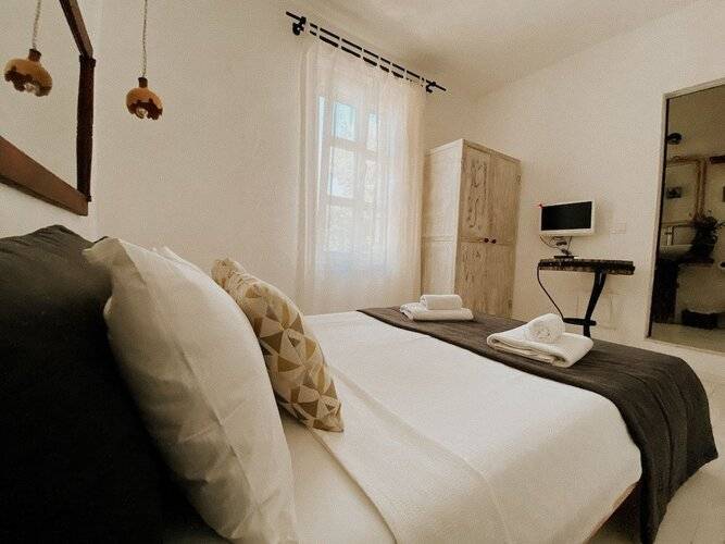 Hotel B House
