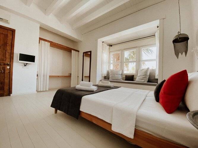 Hotel B House