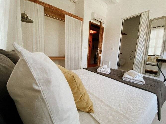 Hotel B House