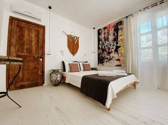 Hotel B House