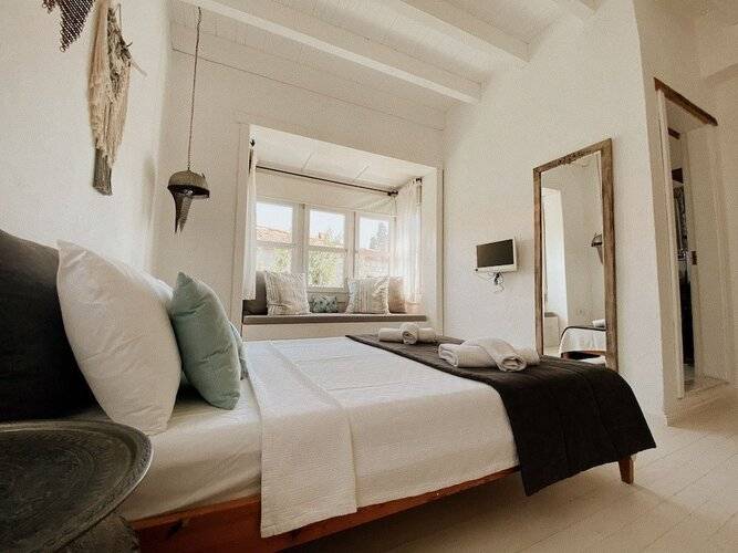 Hotel B House