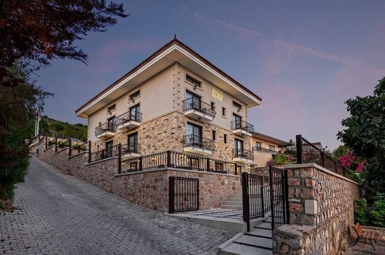 Atrium Taş Otel