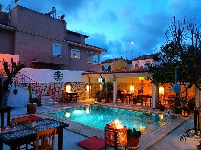 Badem Ici Alacati