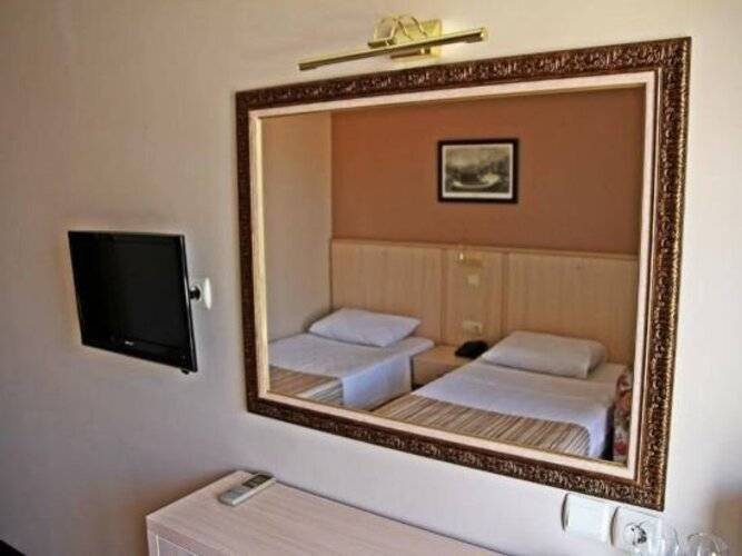 Ileri Hotel & Apartments