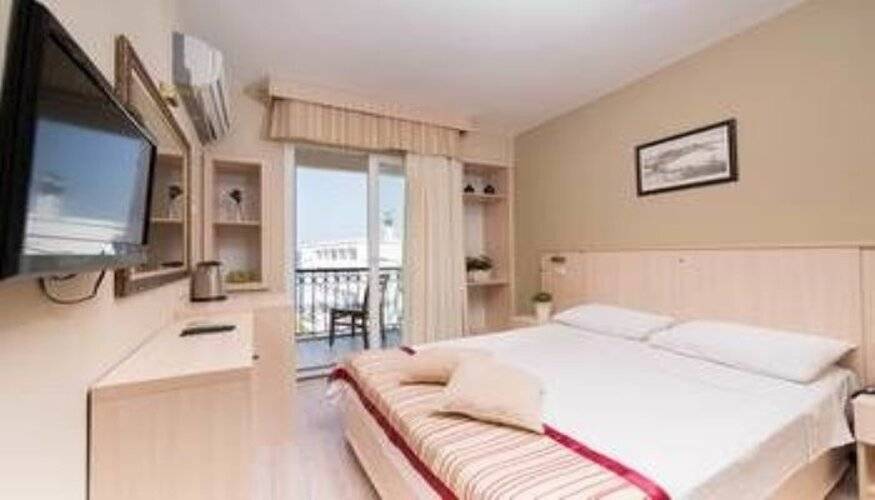 Ileri Hotel & Apartments