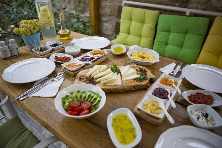 No Onbir Alacati