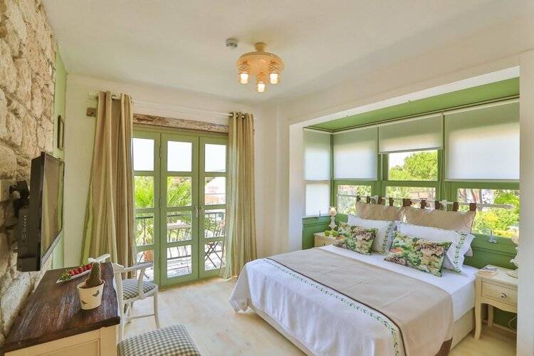 Palas Alacati (Adults Only 16+)