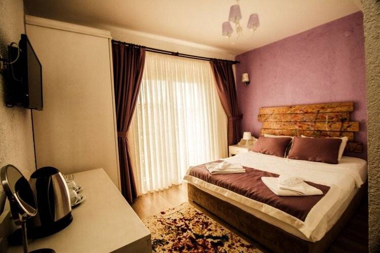 Sandal Alaçatı (Adults Only 12+)