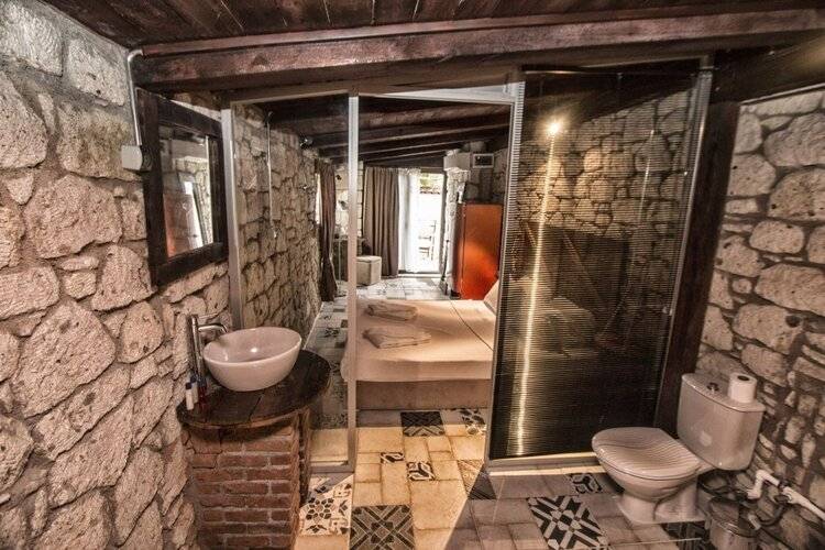Sandal Alaçatı (Adults Only 12+)