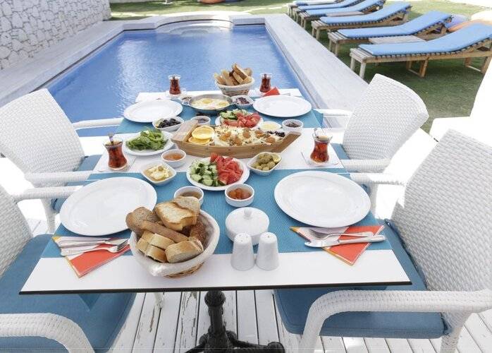 Sandal Alaçatı (Adults Only 12+)
