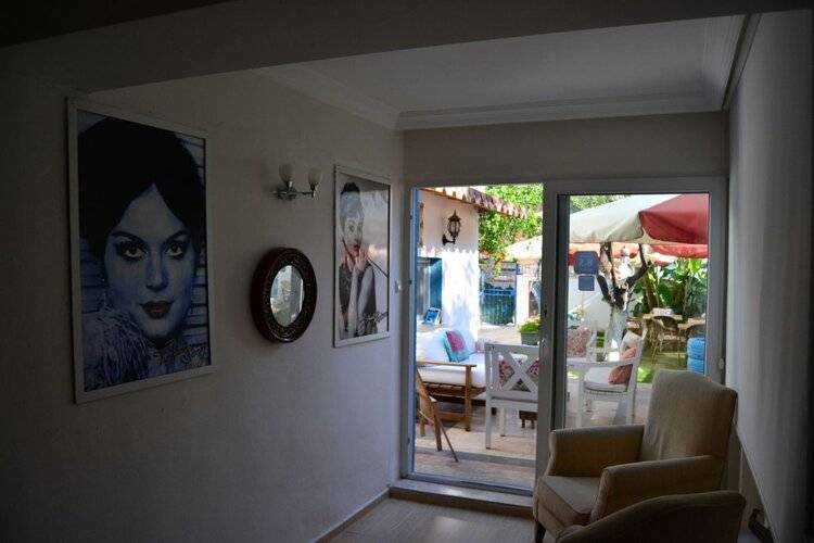Mavi Butik Apart