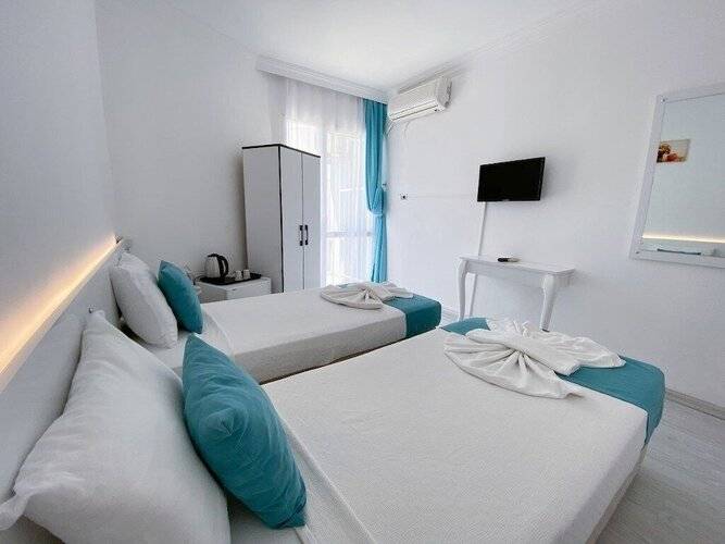 Minerva Port Hotel