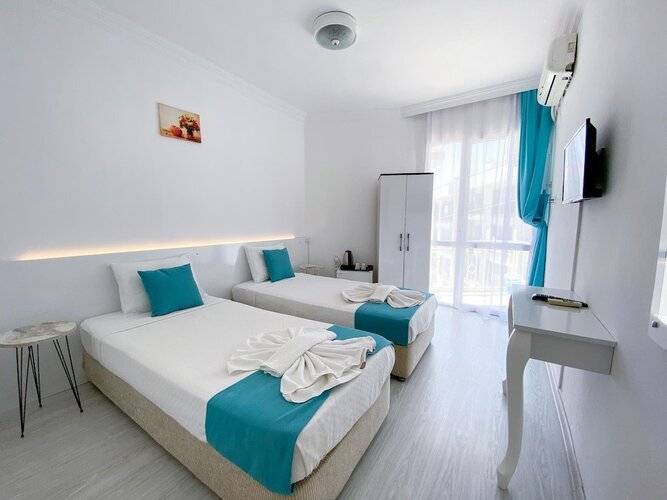Minerva Port Hotel