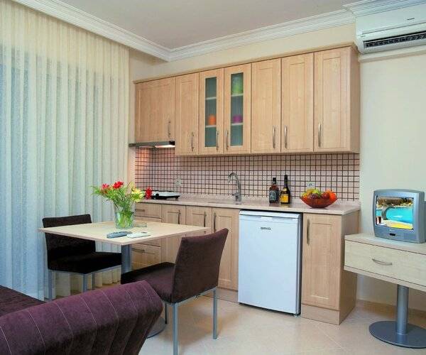Kamer Suites & Hotel
