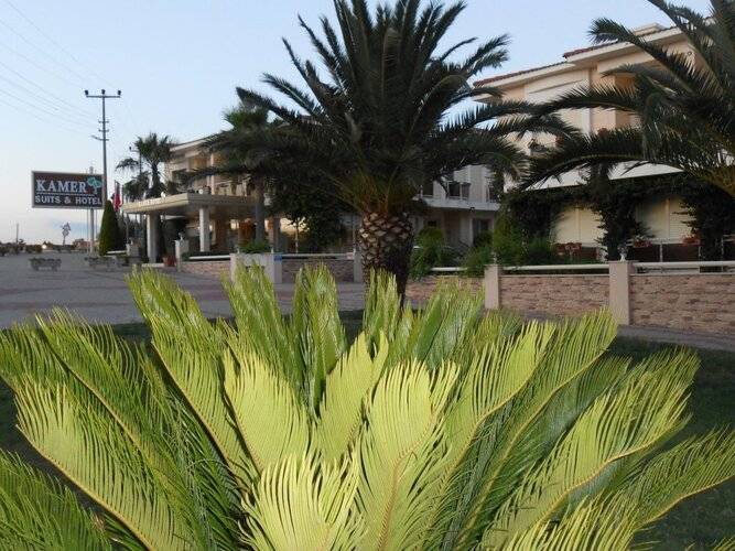 Kamer Suites & Hotel