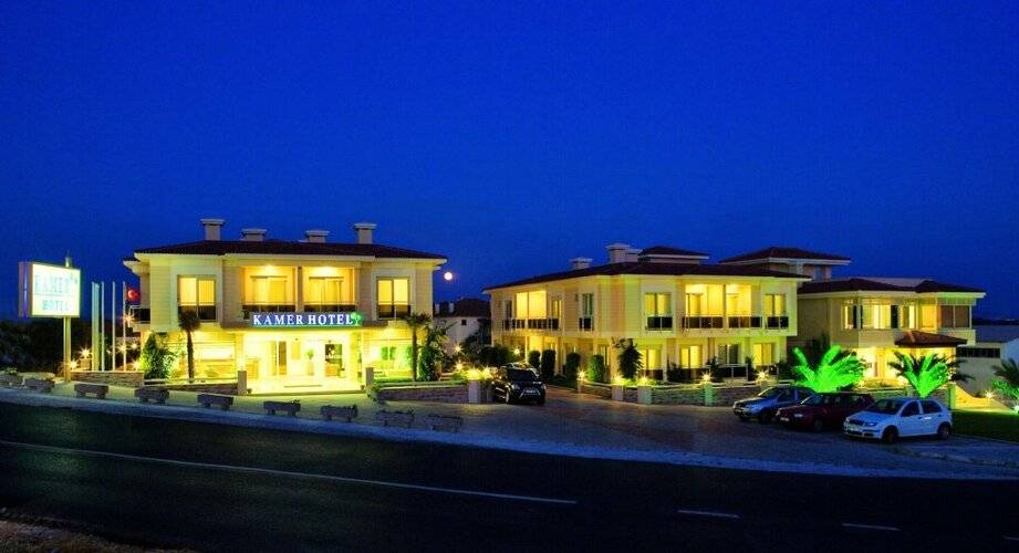 Kamer Suites & Hotel