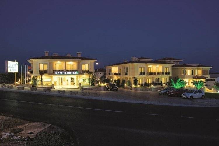 Kamer Suites & Hotel