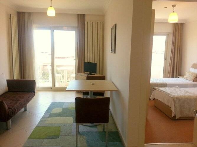 Kamer Suites & Hotel