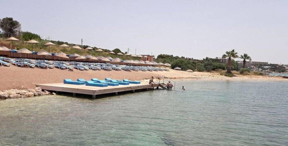 Kamer Suites & Hotel