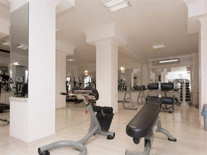 Kamer Suites & Hotel