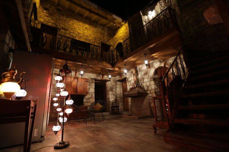 Mahzen Alacati (Adults Only 6+)