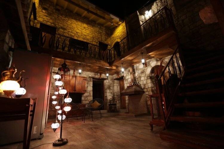 Mahzen Alacati (Adults Only 6+)