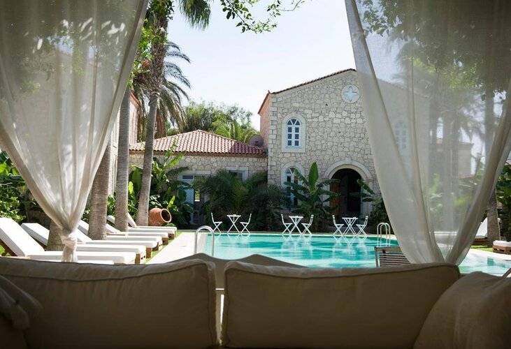 Manastir Alacati Hotel