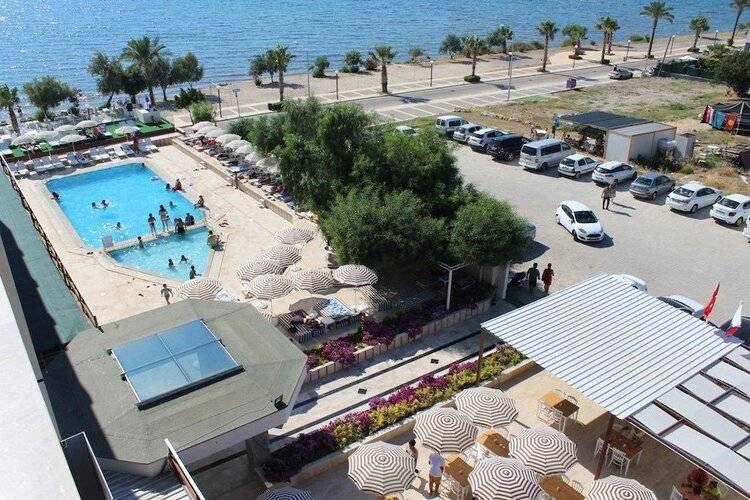 Wa Cesme Farm Hotel Beach Resort & Spa