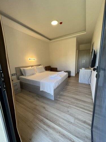 Life Point Boutique Hotel