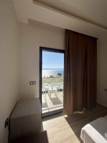 Life Point Boutique Hotel