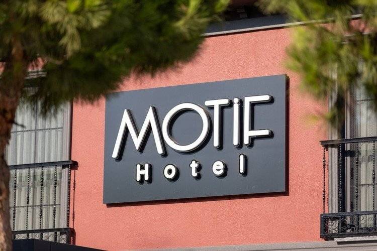 Motif Hotel