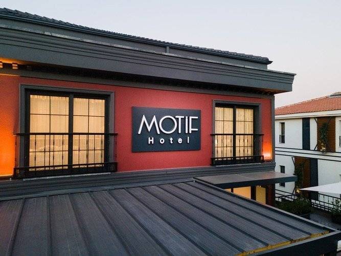Motif Hotel