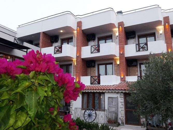 Parva Port Alacati