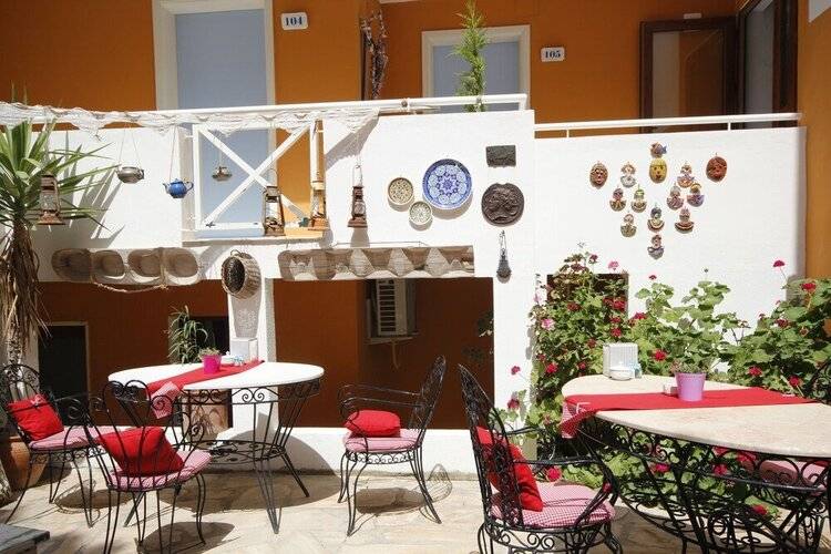 Parva Port Alacati