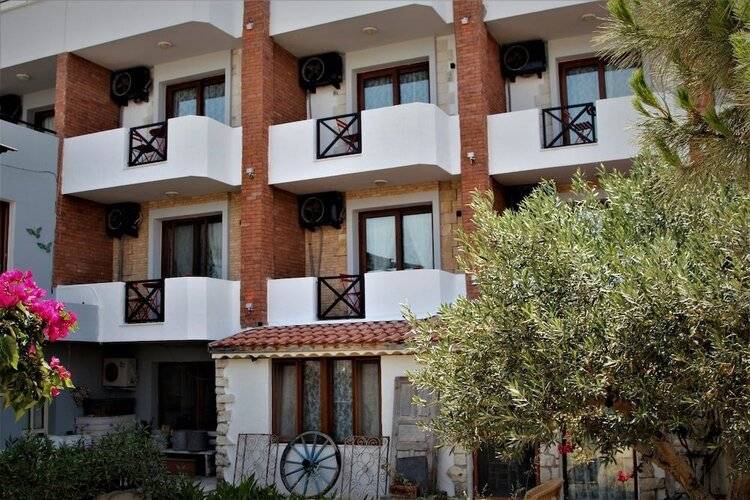 Parva Port Alacati