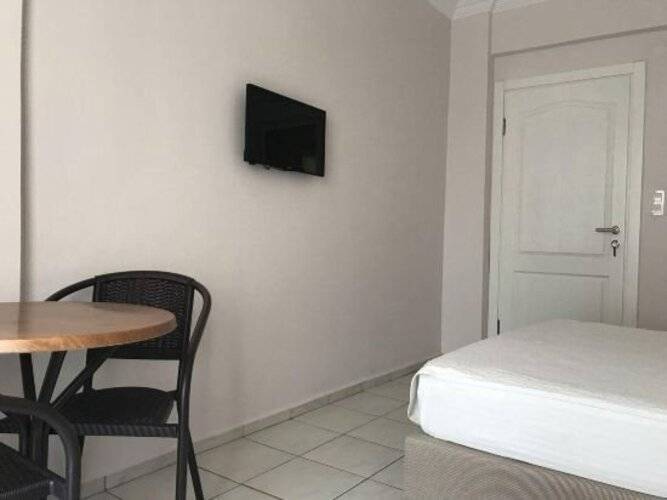Cam Hotel