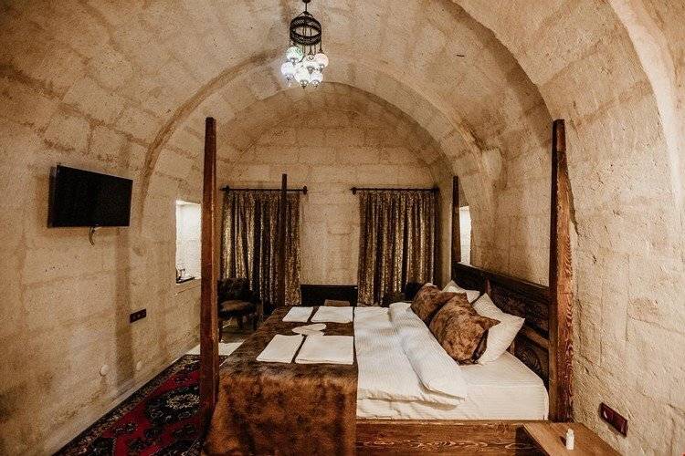 Romantic Cave Hotel