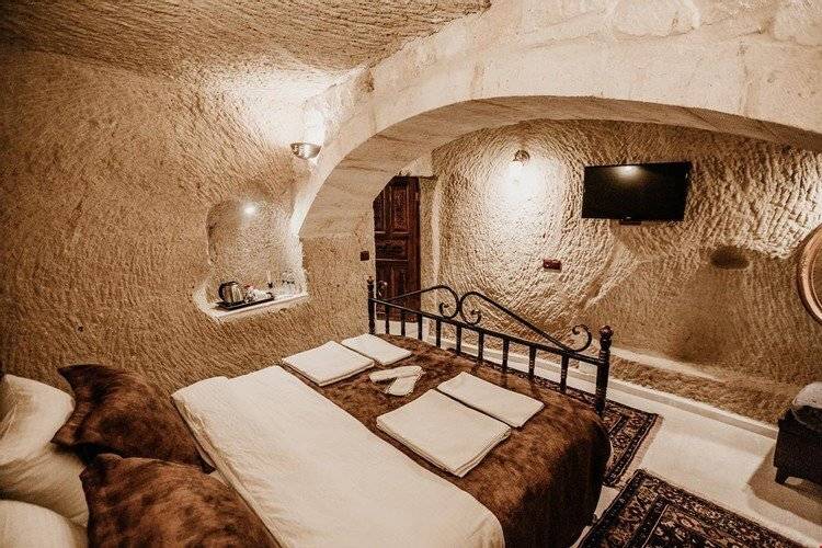 Romantic Cave Hotel