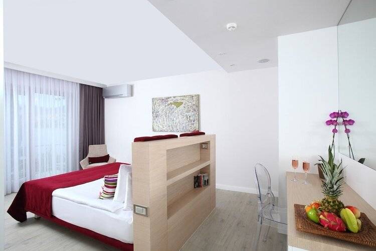 Maki Otel