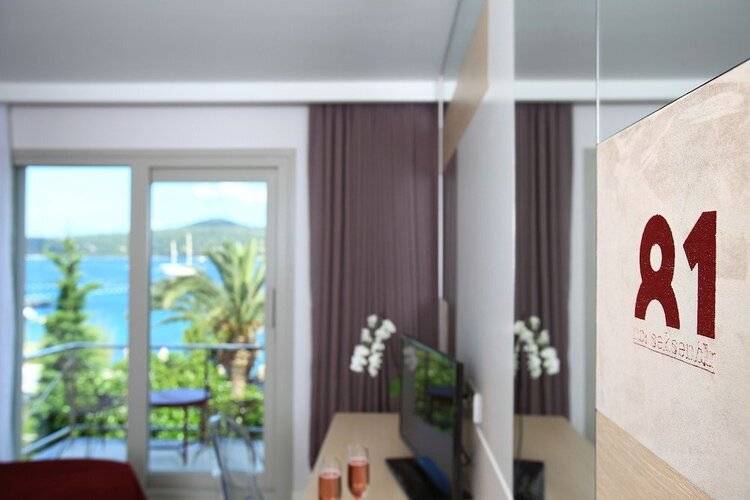 Maki Otel