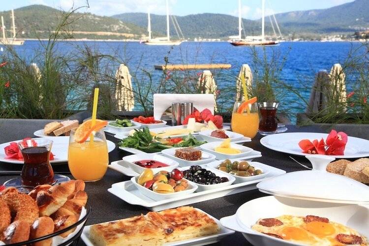 Maki Otel