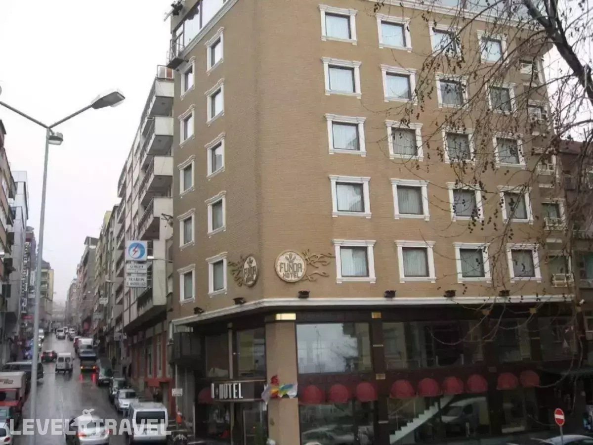 Funda Hotel